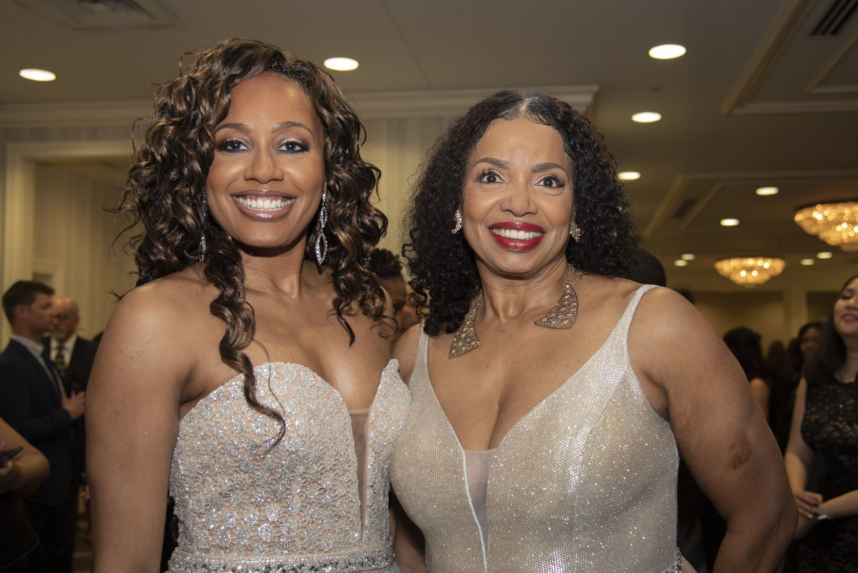 Danielle Smith, Pat Smith Thurman